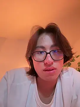 Snapshot of SrLuis18 chatting on December 2025 07:13:02 AM SrLuis18 online show from December 2025 07:13:02 AM