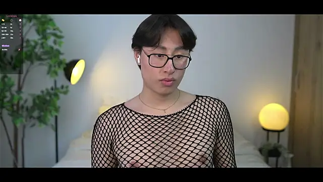 Snapshot of SrLuis18 chatting on February 2026 08:42:01 PM SrLuis18 online show from February 2026 08:42:01 PM