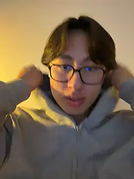 SrLuis18 online show from March 2026 06:49:01 AM