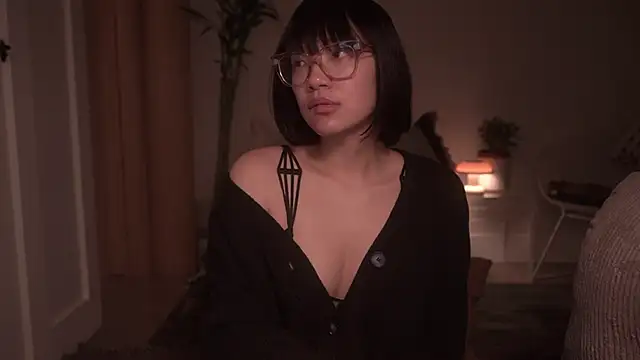 Snapshot of meganmei666 chatting on January 2025 02:43:01 AM meganmei666 online show from January 2025 02:43:01 AM