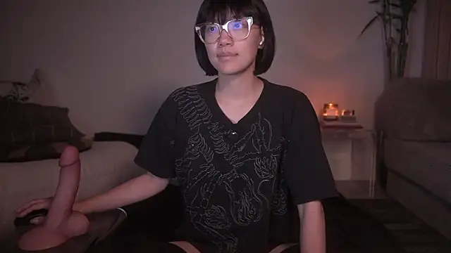 Snapshot of meganmei666 chatting on September 2025 01:57:01 AM meganmei666 online show from September 2025 01:57:01 AM