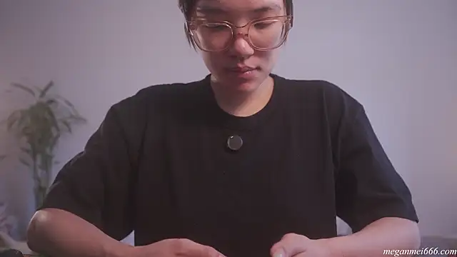 meganmei666 online show from April 2026 06:02:01 PM