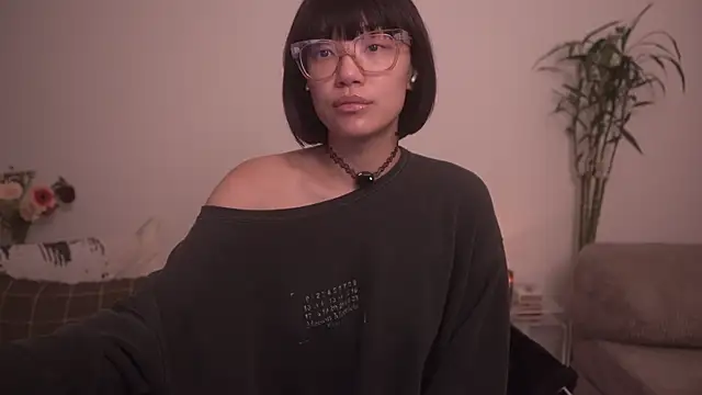 Snapshot of meganmei666 chatting on October 2025 01:55:02 AM meganmei666 online show from October 2025 01:55:02 AM
