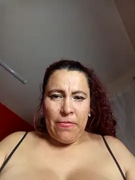 Snapshot of MarthinaBaker chatting on February 2026 01:14:02 AM MarthinaBaker online show from February 2026 01:14:02 AM