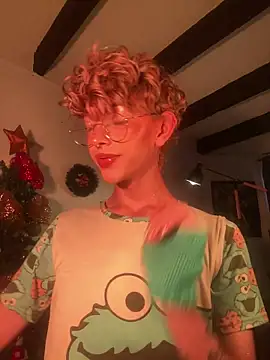 Snapshot of lyamthommpson chatting on December 2025 07:29:01 PM lyamthommpson online show from December 2025 07:29:01 PM