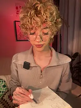 Snapshot of lyamthommpson chatting on April 2026 02:30:02 AM lyamthommpson online show from April 2026 02:30:02 AM