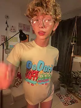 Snapshot of lyamthommpson chatting on February 2026 02:52:01 AM lyamthommpson online show from February 2026 02:52:01 AM