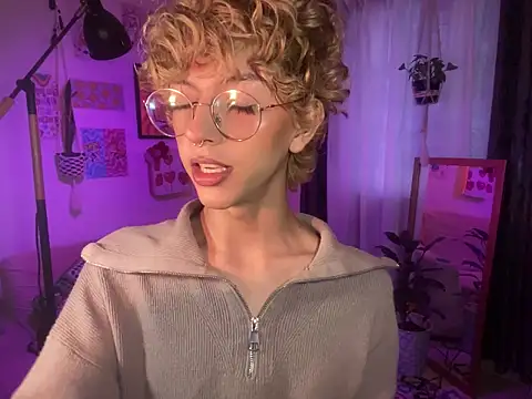 Snapshot of lyamthommpson chatting on March 2026 07:24:02 PM lyamthommpson online show from March 2026 07:24:02 PM