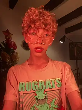 Snapshot of lyamthommpson chatting on December 2025 09:17:01 PM lyamthommpson online show from December 2025 09:17:01 PM