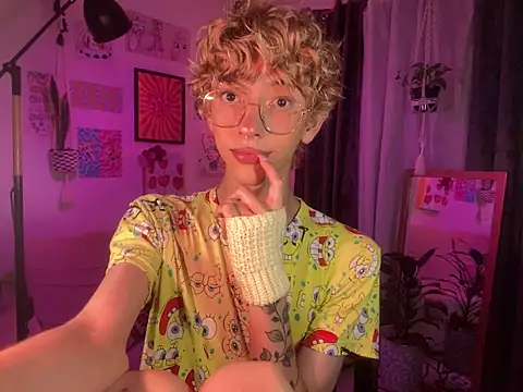 Snapshot of lyamthommpson chatting on February 2026 04:14:01 AM lyamthommpson online show from February 2026 04:14:01 AM