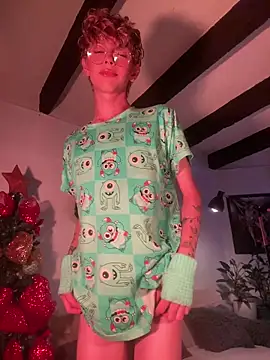 lyamthommpson online show from December 2025 05:34:02 PM