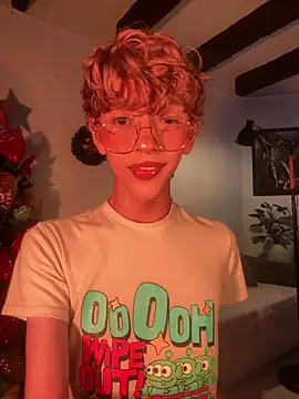 lyamthommpson online show from December 2025 06:17:01 PM