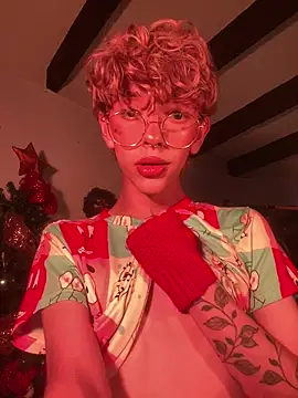 lyamthommpson online show from December 2025 08:57:02 PM