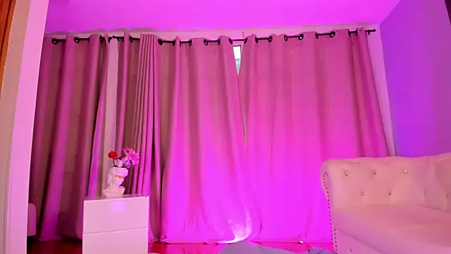 Snapshot of Brann_tadzio chatting on November 2025 09:04:02 PM Brann tadzio online show from November 2025 09:04:02 PM