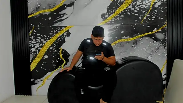 Snapshot of sweethot___ chatting on September 2025 02:23:02 PM sweethot online show from September 2025 02:23:02 PM