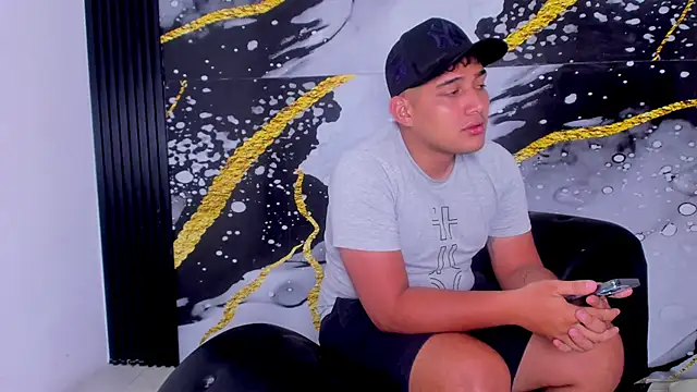 Snapshot of sweethot___ chatting on September 2025 01:39:01 PM sweethot online show from September 2025 01:39:01 PM