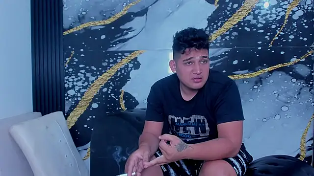 Snapshot of sweethot___ chatting on September 2025 02:22:01 PM sweethot online show from September 2025 02:22:01 PM