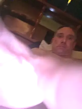 LIQRLOVR online show from February 2026 01:33:02 PM