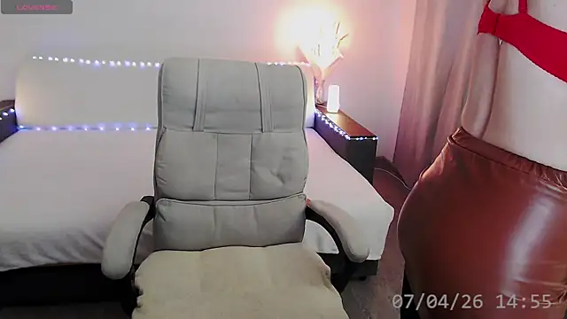 Kira Winner online show from April 2026 11:56:02 AM