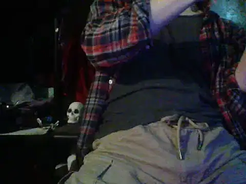 mrdemoncrowly online show from March 2025 04:40:01 AM