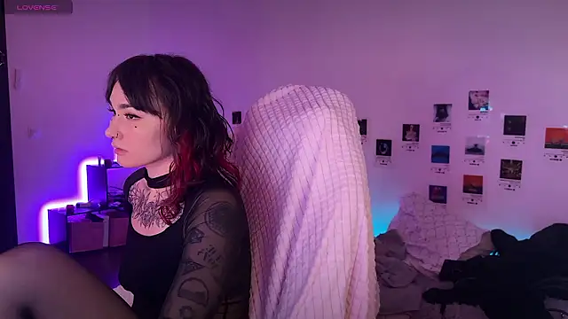 deadlysweet online show from February 2026 04:51:02 PM