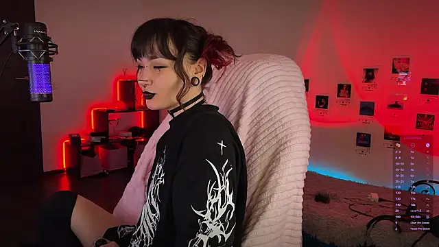 deadlysweet online show from January 2026 03:21:02 AM