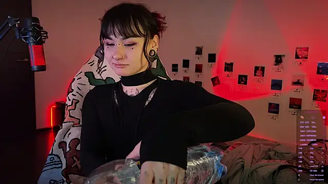 deadlysweet online show from January 2026 02:18:02 AM