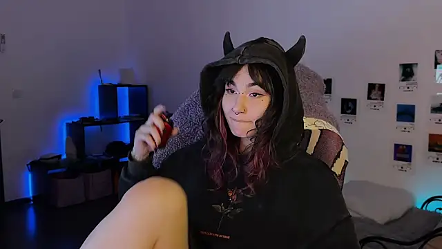 deadlysweet online show from May 2026 10:55:01 PM