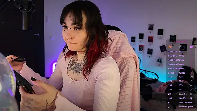 deadlysweet online show from February 2026 02:22:01 AM