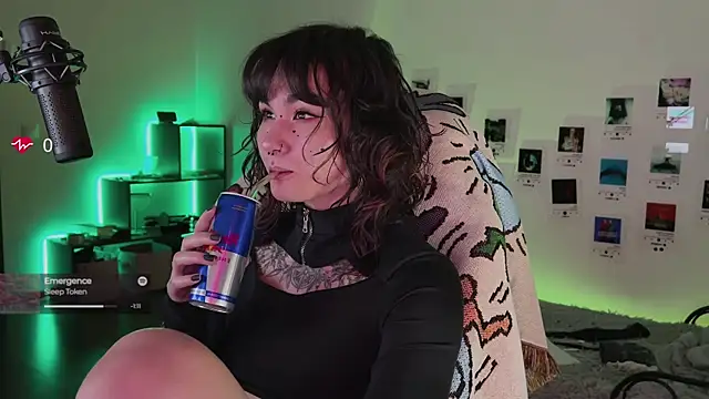 deadlysweet online show from November 2025 11:52:01 PM