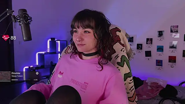 deadlysweet online show from October 2025 01:17:01 AM