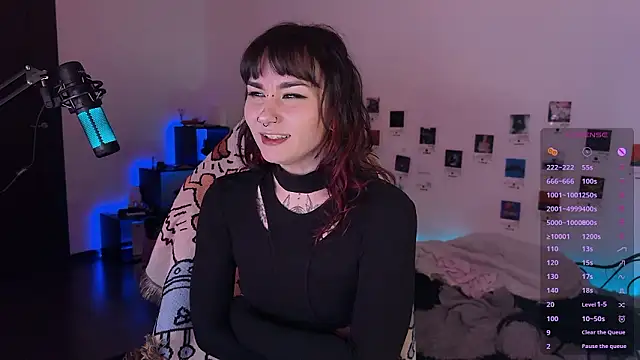 deadlysweet online show from March 2026 02:04:02 AM