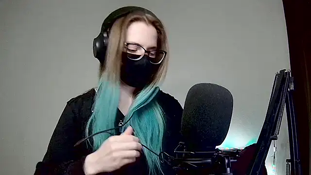 Snapshot of amber_candyfloss chatting on January 2025 10:08:02 PM amber candyfloss online show from January 2025 10:08:02 PM