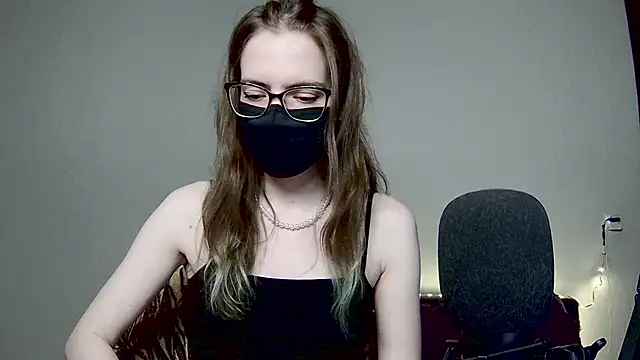 amber candyfloss online show from December 2025 12:55:01 AM