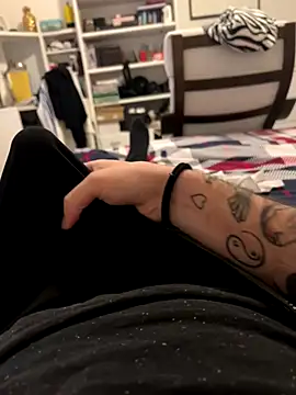 Diegodaddy01 online show from November 2025 04:00:01 PM