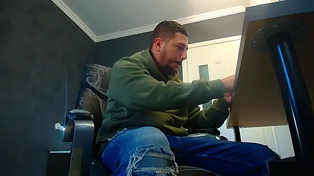 JoshKnights online show from September 2025 04:49:02 AM