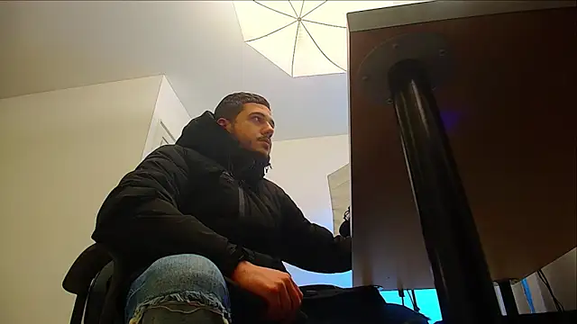 Snapshot of JoshKnights chatting on October 2025 05:50:01 AM JoshKnights online show from October 2025 05:50:01 AM