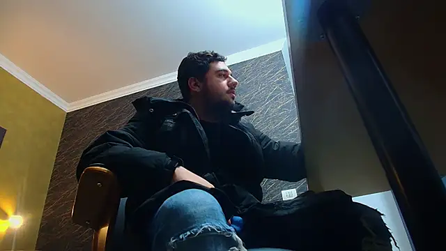 Snapshot of JoshKnights chatting on November 2025 05:18:02 AM JoshKnights online show from November 2025 05:18:02 AM