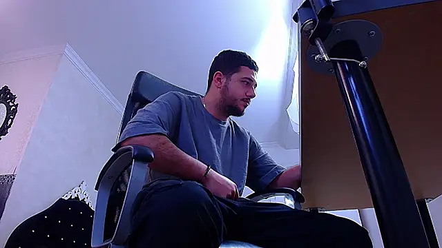 Snapshot of JoshKnights chatting on October 2025 05:30:02 AM JoshKnights online show from October 2025 05:30:02 AM