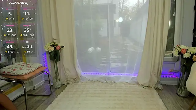 Selena Reeves online show from November 2025 08:06:02 AM