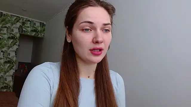 Olivia shine online show from February 2025 05:33:01 AM
