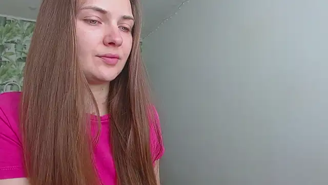 Snapshot of Olivia_shine chatting on May 2026 04:20:02 AM Olivia shine online show from May 2026 04:20:02 AM