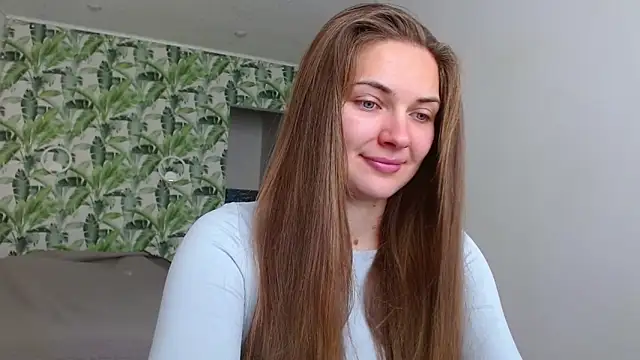 Olivia shine online show from October 2025 04:24:02 AM