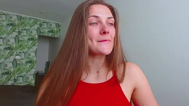 Snapshot of Olivia_shine chatting on May 2026 04:27:02 AM Olivia shine online show from May 2026 04:27:02 AM