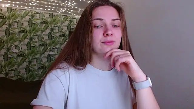 Olivia shine online show from December 2025 05:24:02 AM