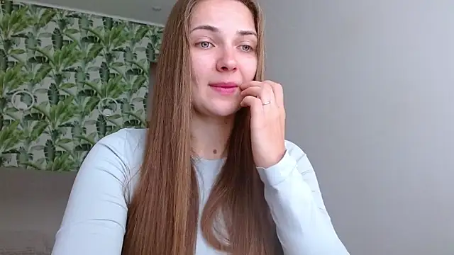 Olivia shine online show from September 2025 04:29:01 AM