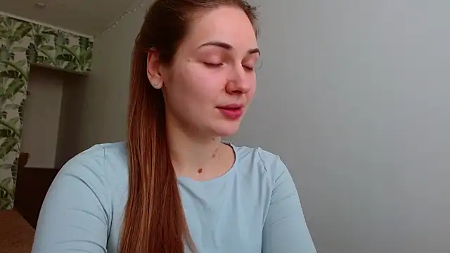 Olivia shine online show from February 2025 05:31:01 AM