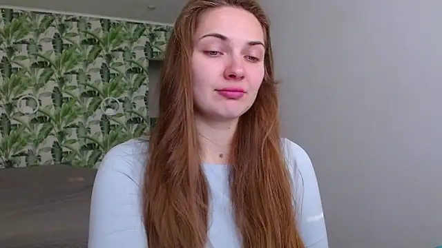 Olivia shine online show from October 2025 04:24:02 AM