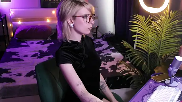  Moonlight t online show from April 2026 09:23:01 AM