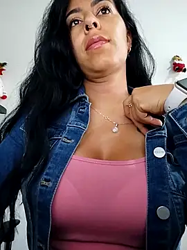 Emily Wane online show from December 2025 04:45:01 PM